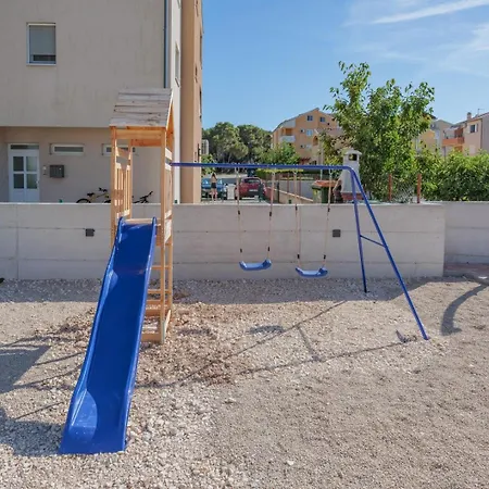 Apartman Crowonder Lucija Biograd na Moru