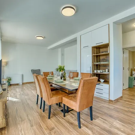 Crowonder Lucija Apartment Biograd Na Moru